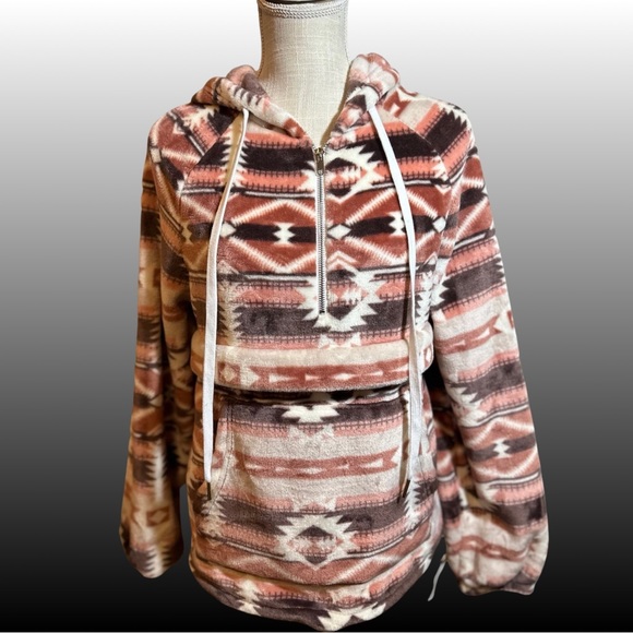 Aztec pattern 1/4 zip hoodie - Picture 1 of 4